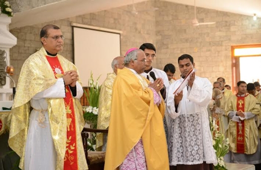 Bishop Francis Serrao ordains 9 deacons